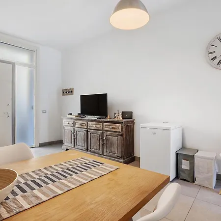 Дом отдыха Casa A Due Passi Dal Mare Марина-ди-Каррара